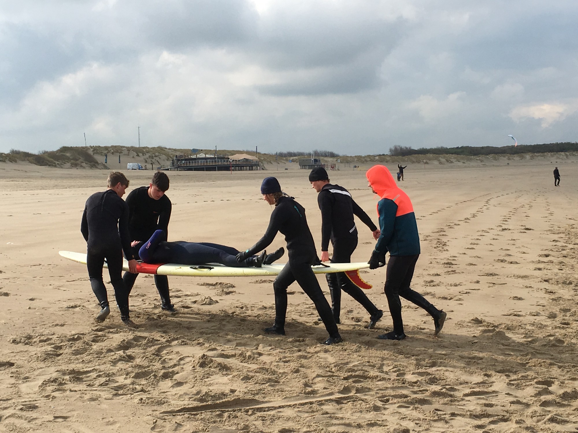 mbo4leisuresports-strand-surfboard-oefenen