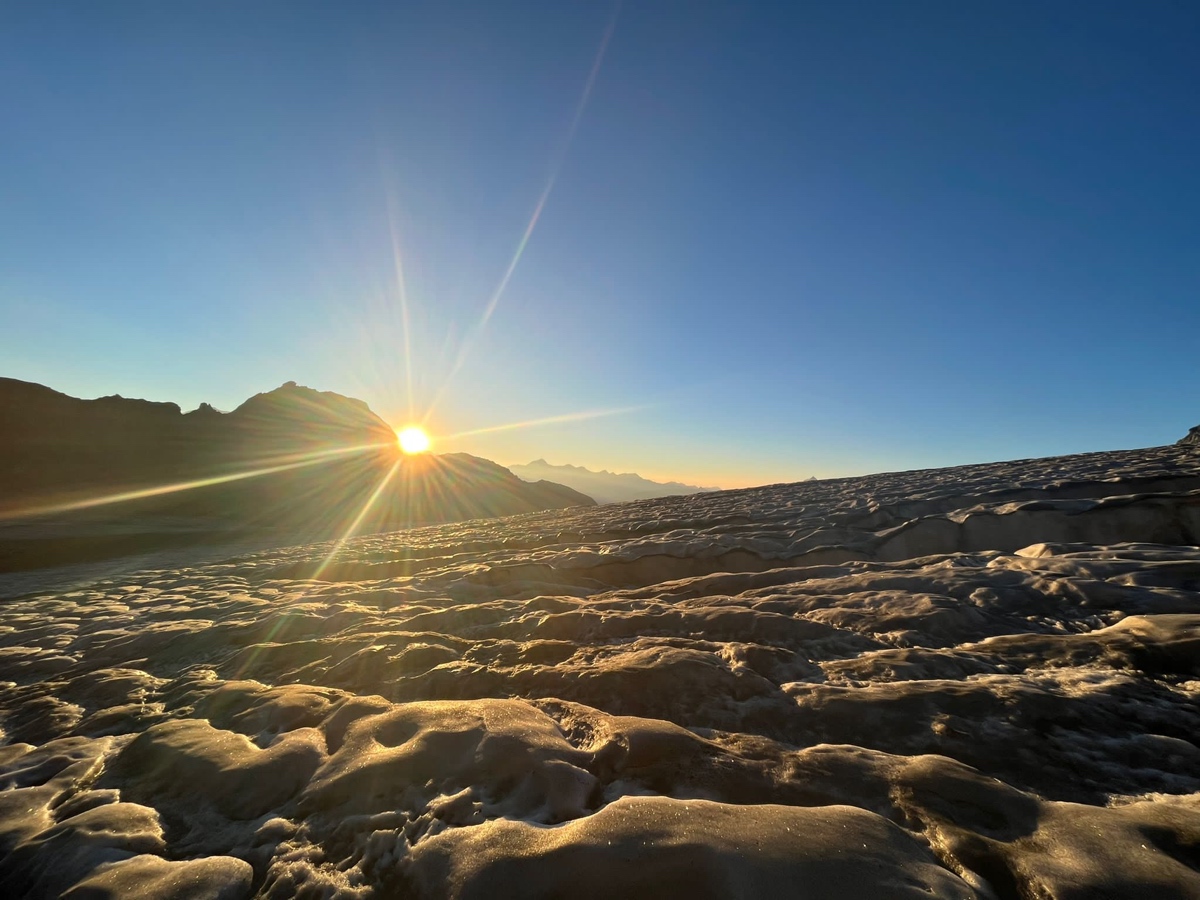 Gletscher-op-Mont-Blanc-MBO4Leisuresports